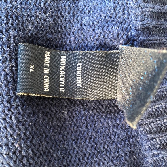 Hot Topic Sweater size XL - Picture 6 of 6